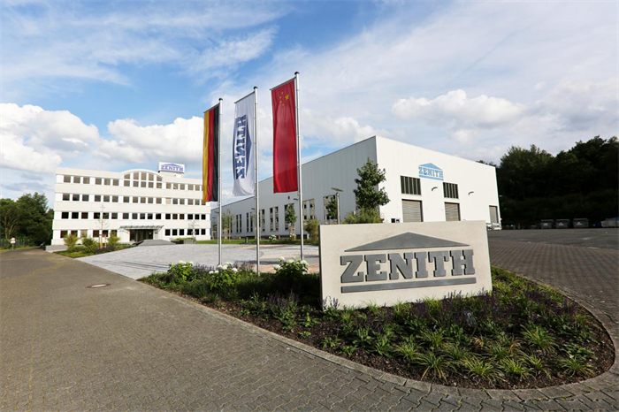 Ang subsidiary ng Aleman ng Quangong na si Zenite ay pinupuri ang mga empleyado na matagal nang naghahatid, na nagbibigay pugay sa pagkakayari at katapatan