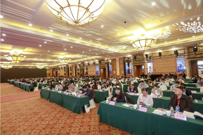 Quangong Machinery Co., Ltd. Dumalo sa 9th Forum on Comprehensive Utilization of Industrial Solid Waste sa Beijing-Tianjin-Hebei Region at mga Nakapaligid na Lugar, Nakatuon sa Green at Intelligent Technological Innovation sa Solid Waste Brick-Making